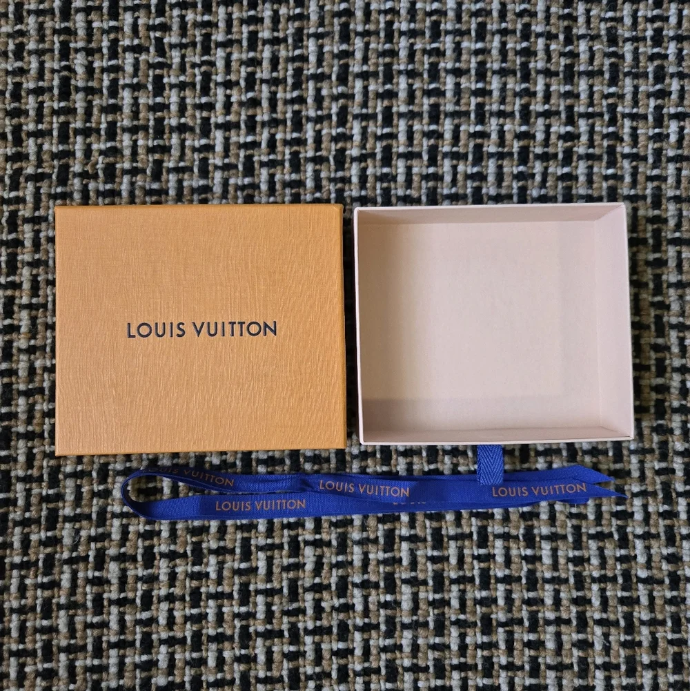 Louis Vuitton Box - Picture 2 of 3